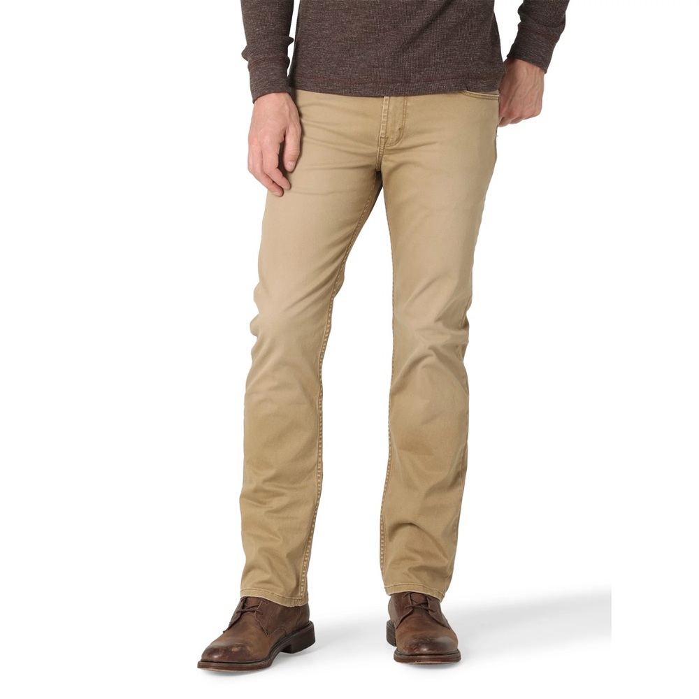 WRANGLER Men's Slim Straight Fit Jean with Stretch
